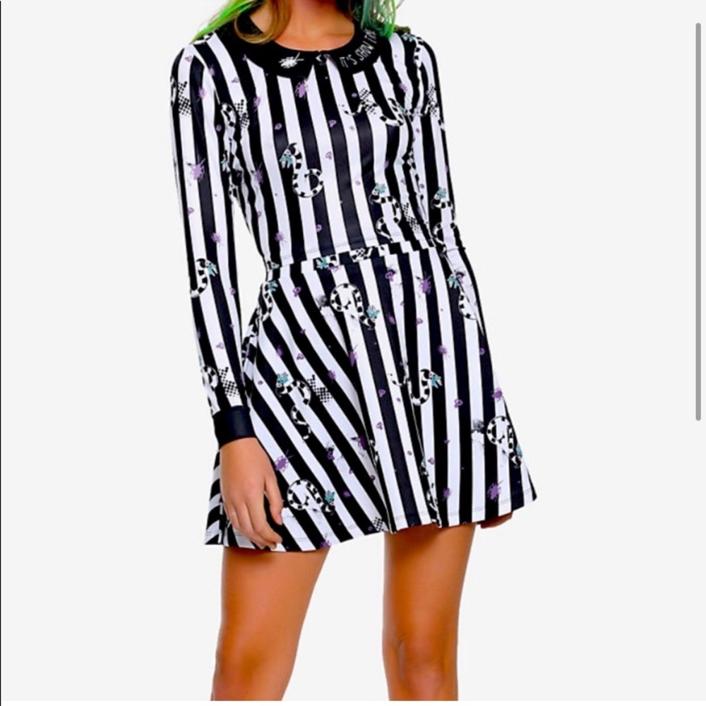 HP BEETLEJUICE-MATCHING CIRCLE SKIRT & LONG SLEEVE TOP SET~PETER PAN COLLAR - Picture 2 of 11